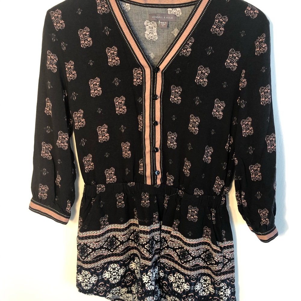 Kendall & Kylie boho black and pink long sleeve romper with side pockets - Picture 2 of 7
